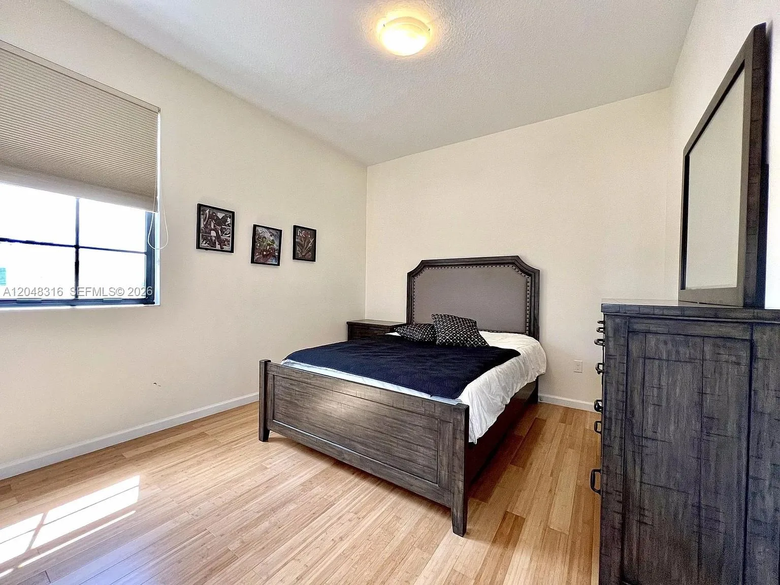 965 NE 193rd Ter, Miami, FL 33179 photo 13