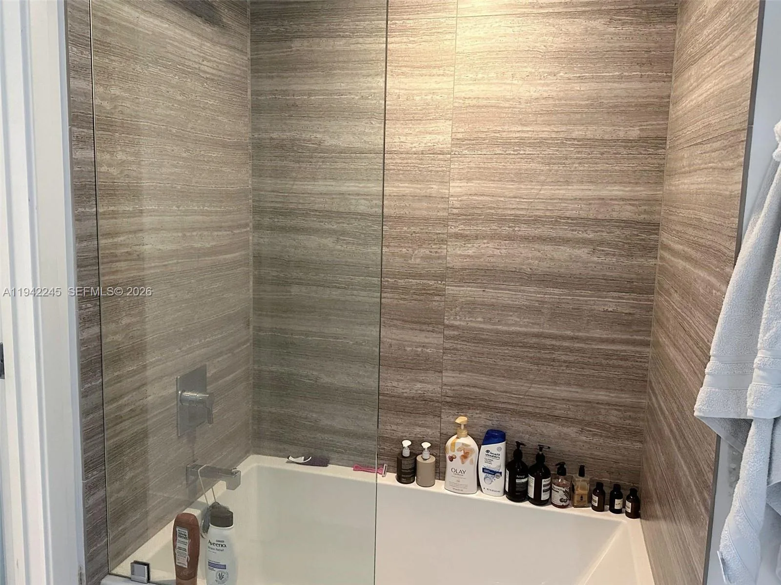 1010 Brickell Ave # 3807, Miami, FL 33131 photo 11
