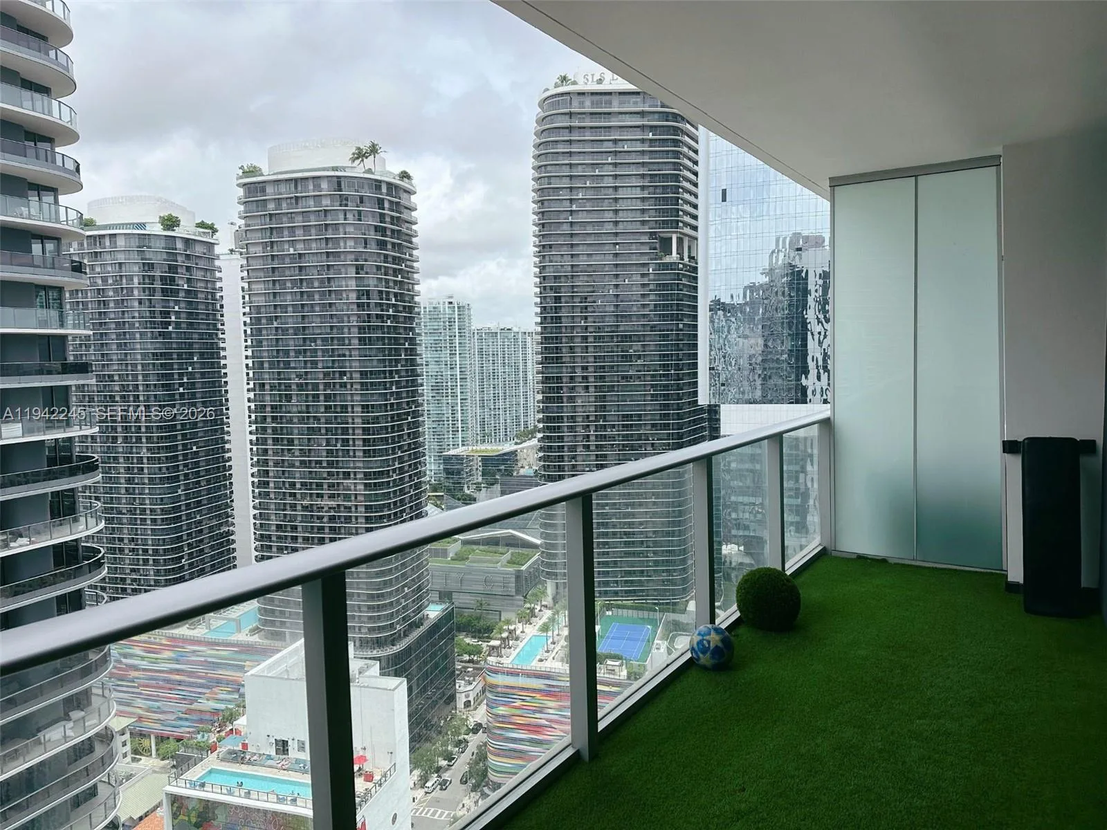 1010 Brickell Ave # 3807, Miami, FL 33131 photo 9
