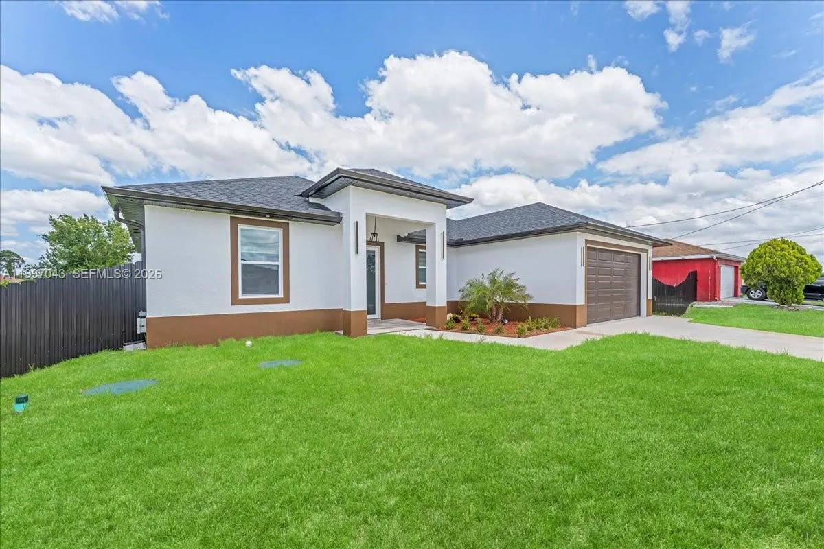 2914 23rd st sw, Lehigh Acres, FL 33976 photo 2