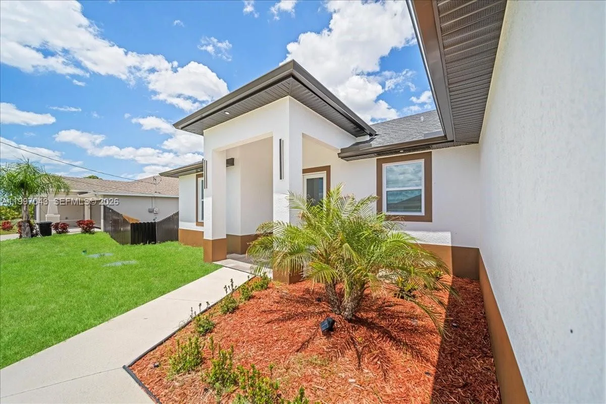 2914 23rd st sw, Lehigh Acres, FL 33976 photo 3