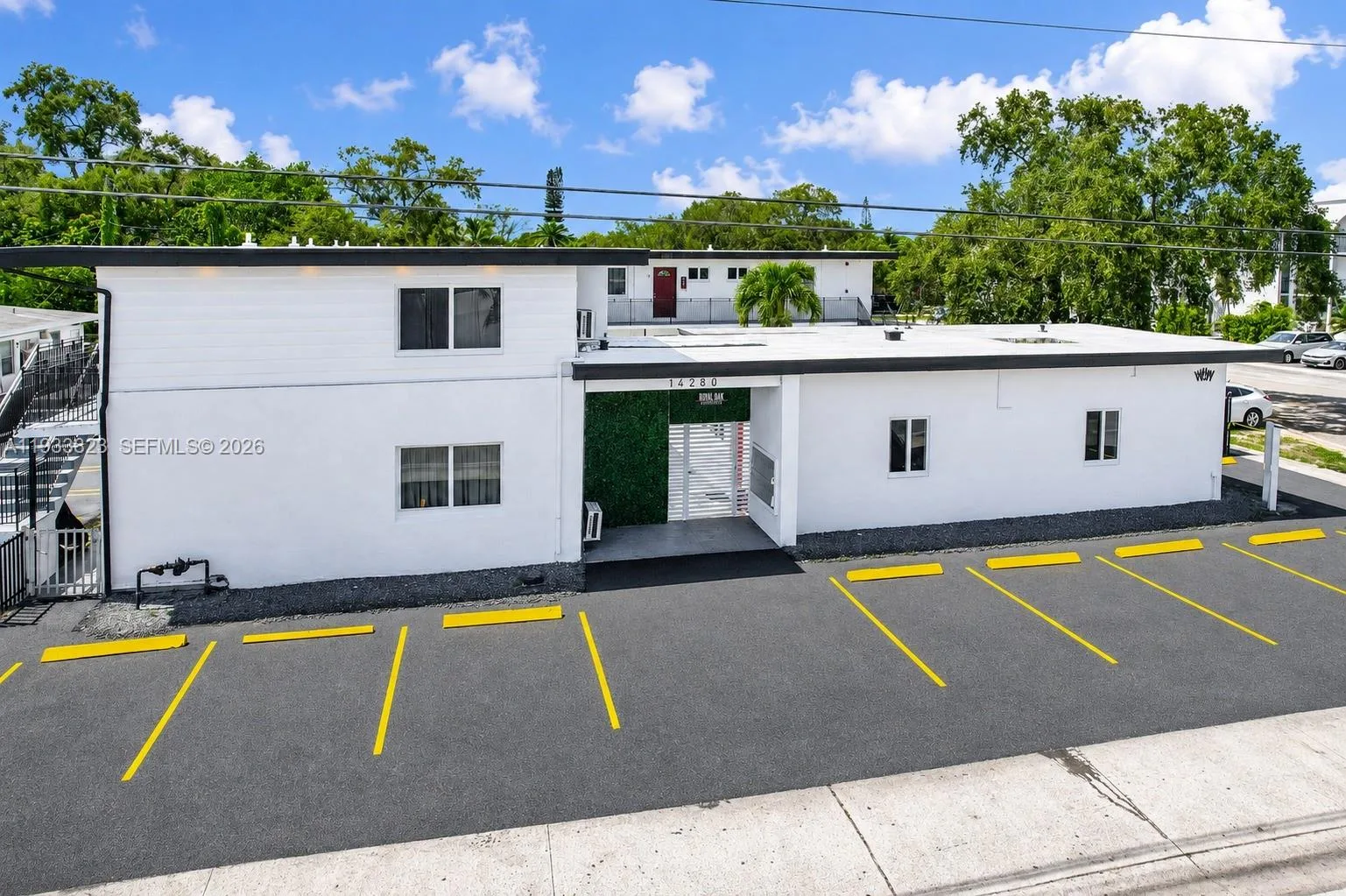 14280 NE 6th Ave, North Miami, FL 33161