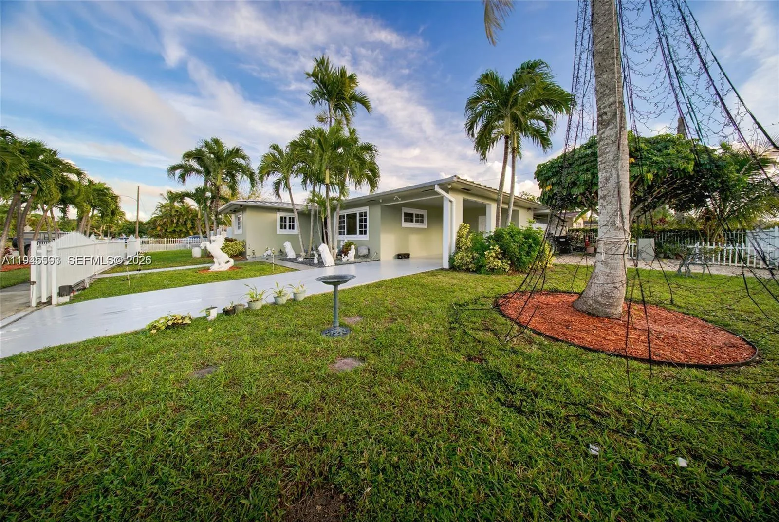 300 NE 175th St, North Miami Beach, FL 33162