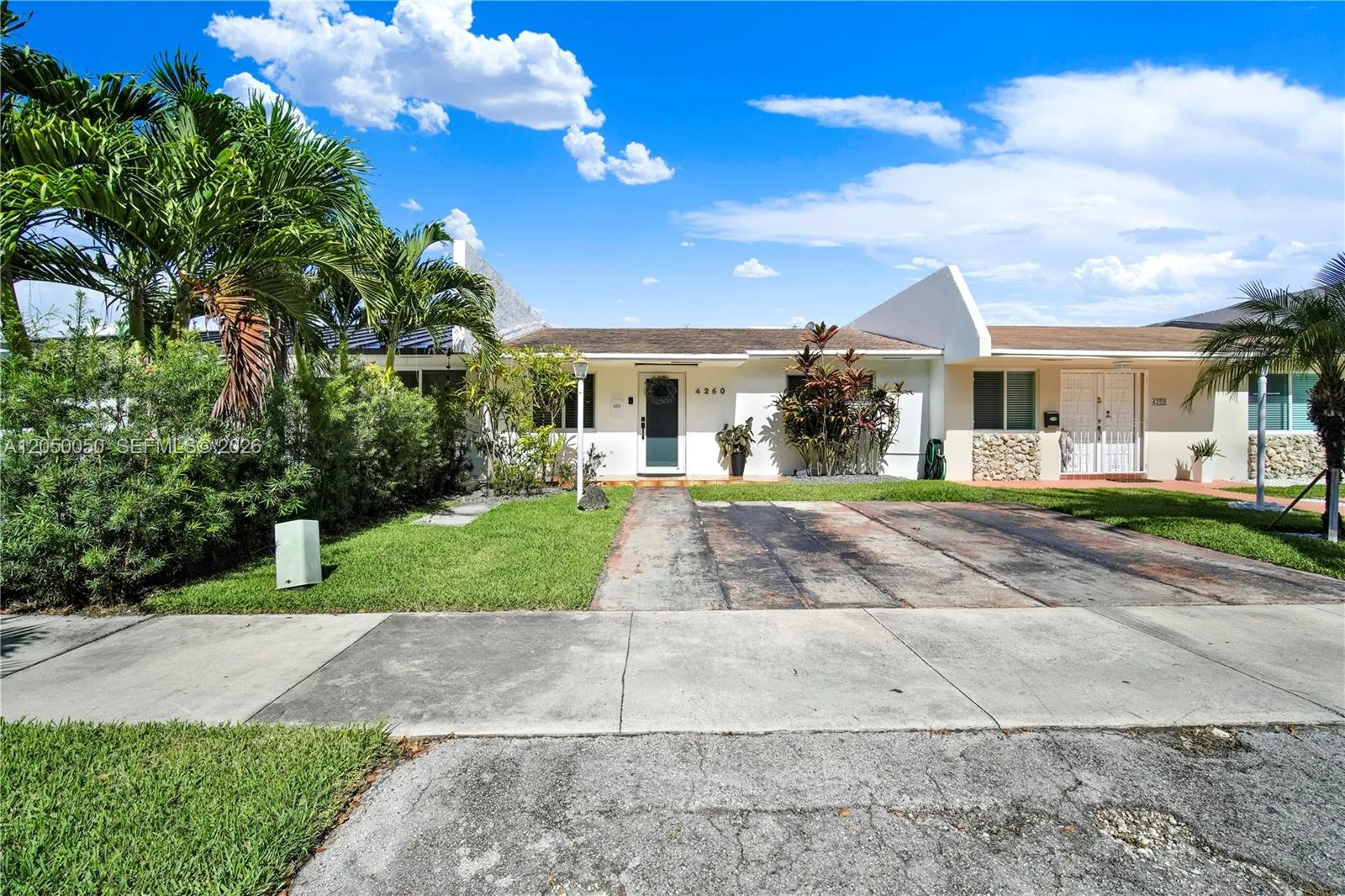 4260 SW 68th Ct, Miami, FL 33155