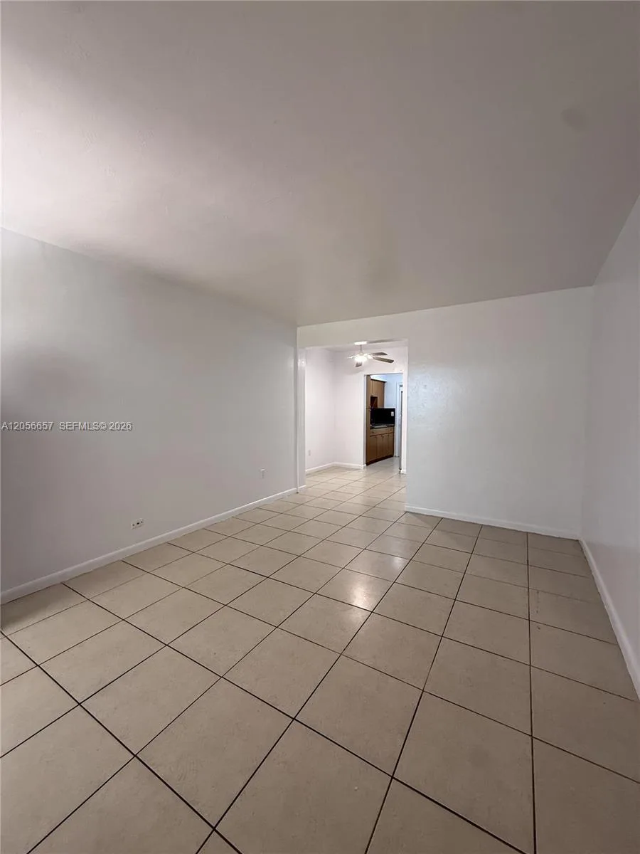 934 Meridian Ave, Miami Beach, FL 33139 photo 4