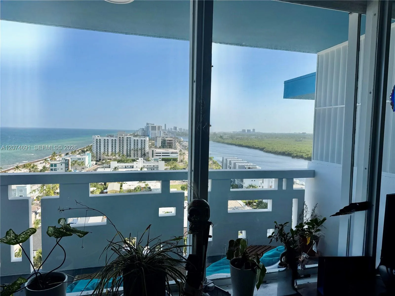 3111 N Ocean Dr # 1611, Hollywood, FL 33019