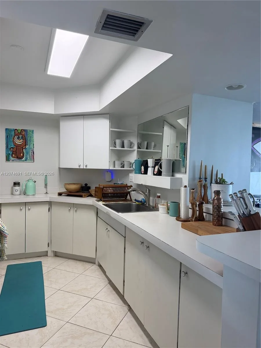 3111 N Ocean Dr # 1611, Hollywood, FL 33019 photo 12