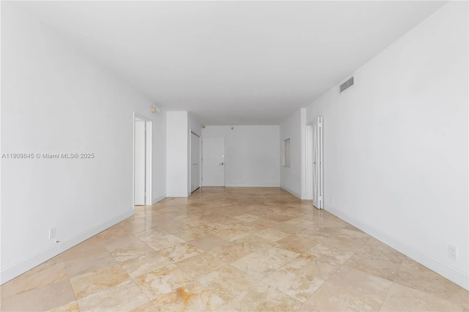 5700 Collins Ave # 10D, Miami Beach, FL 33140 photo 10