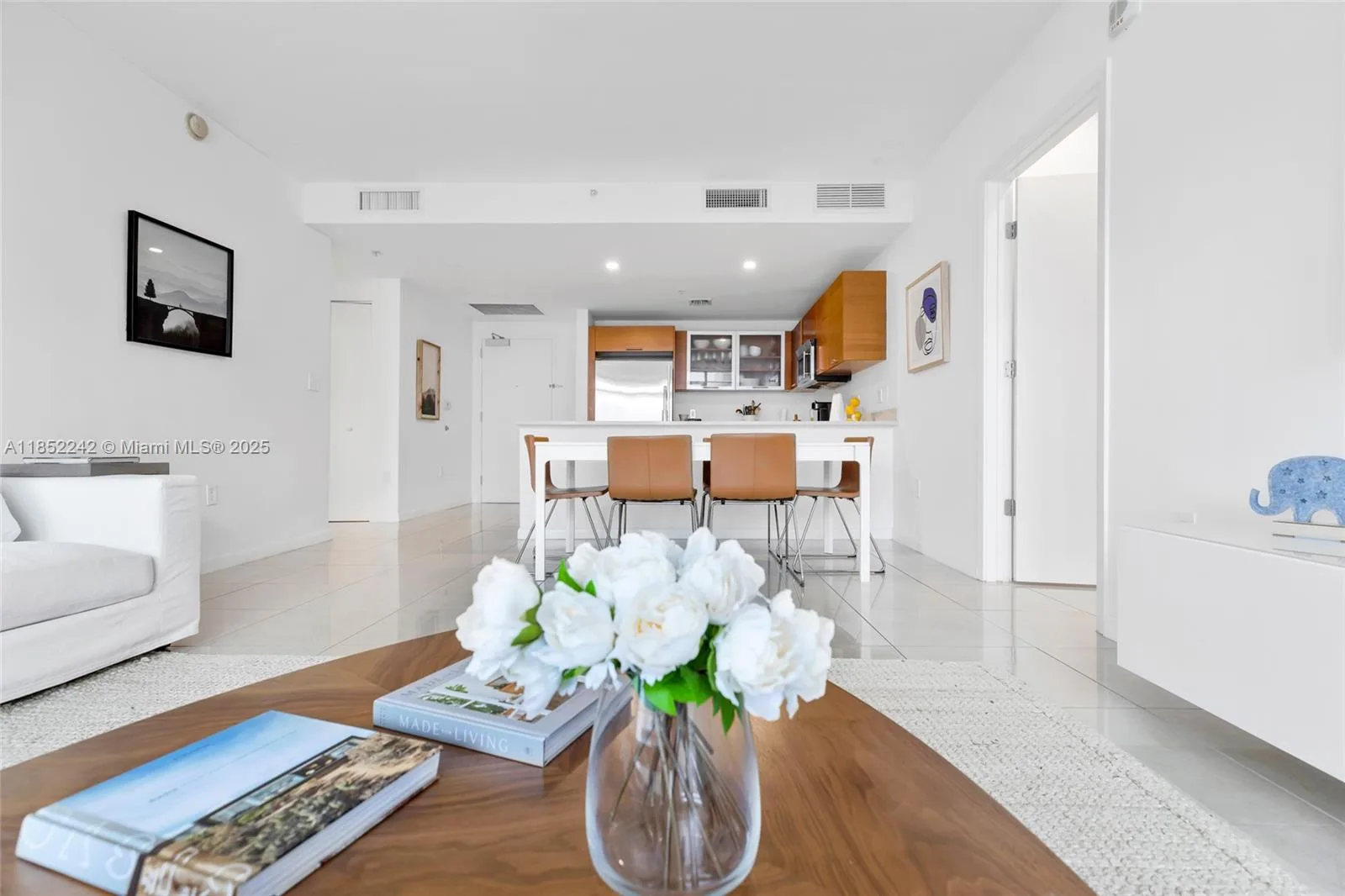 3250 NE 1st Ave # 605, Miami, FL 33137 photo 11