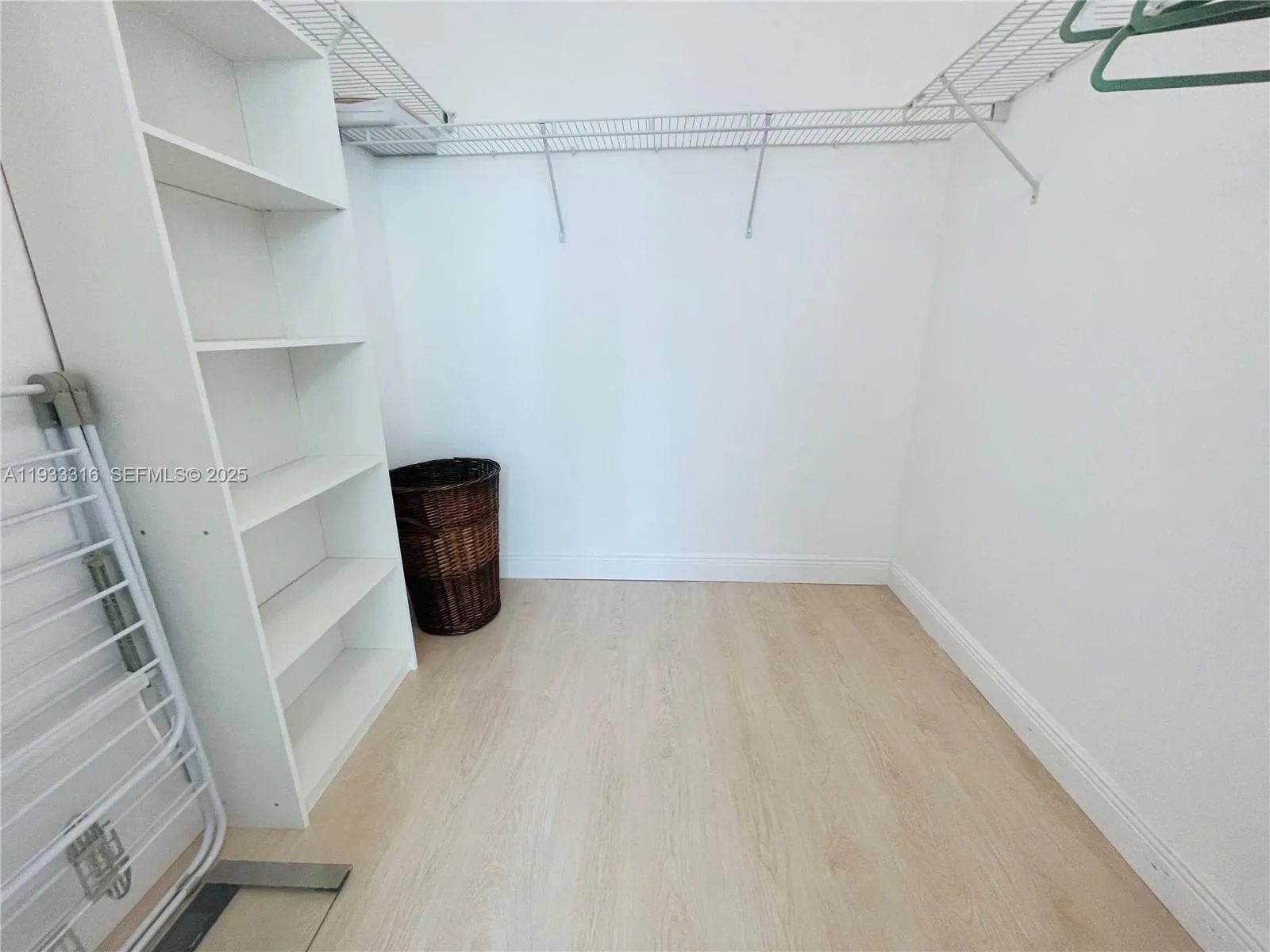 950 Brickell Bay Dr # 2601, Miami, FL 33131 photo 13