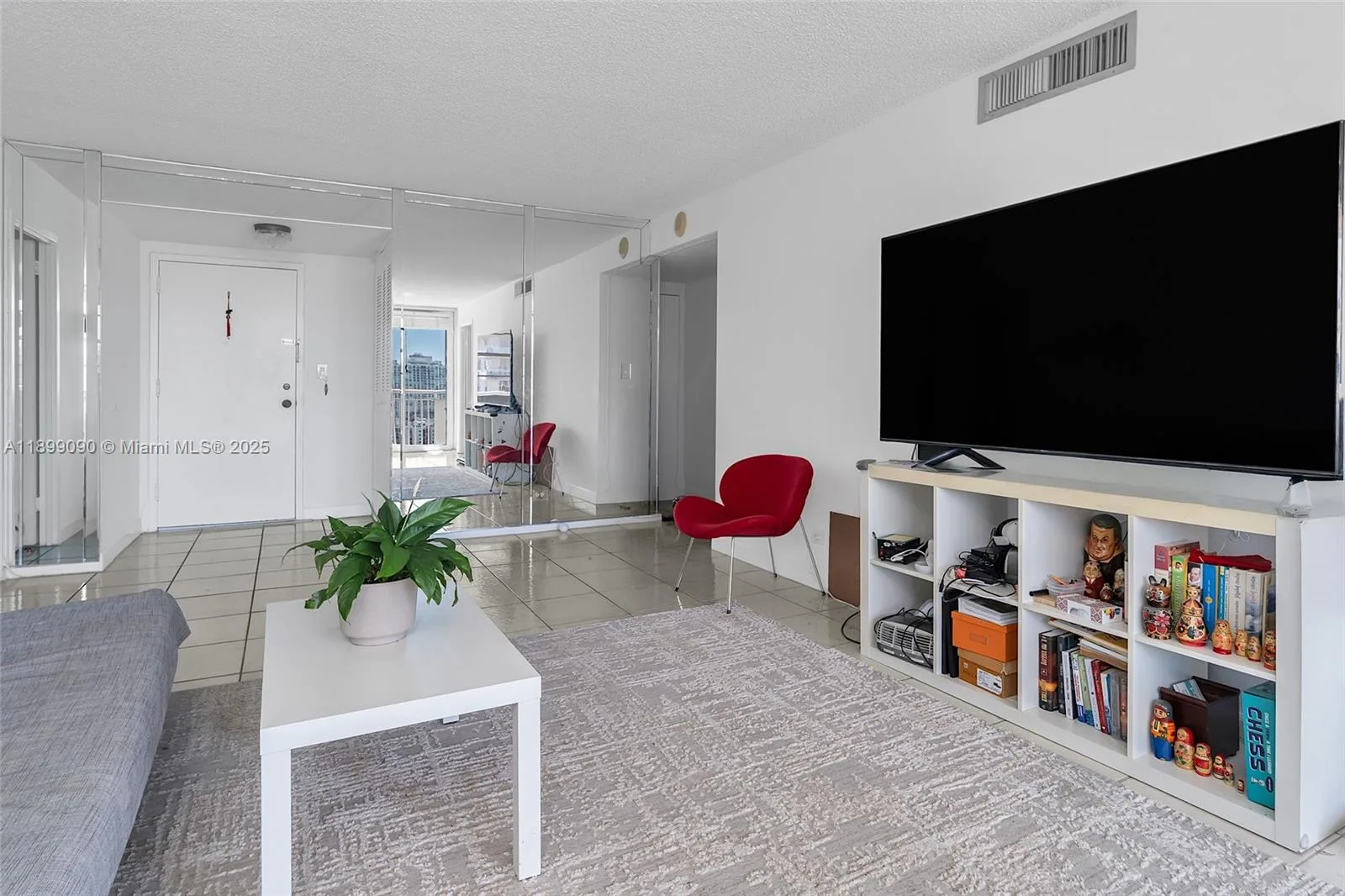 251 174th St # 2115, Sunny Isles Beach, FL 33160 photo 10
