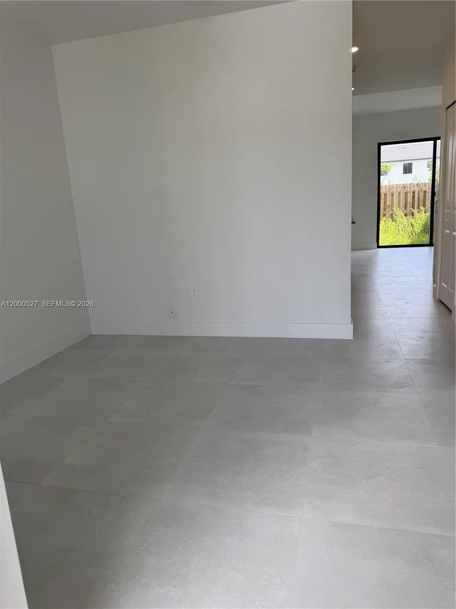 19041 SW 344th Ter, Homestead, FL 33034 photo 2
