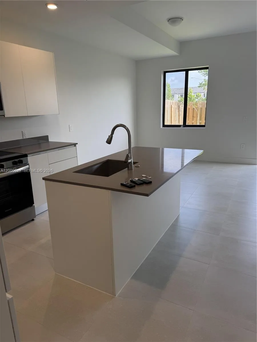 19041 SW 344th Ter, Homestead, FL 33034 photo 3