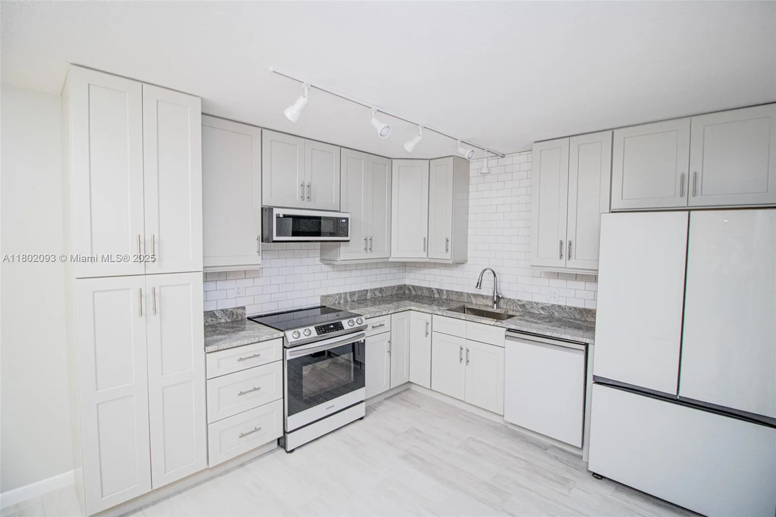 1410 14th Ter # 1410, Palm Beach Gardens, FL 33418 photo 4