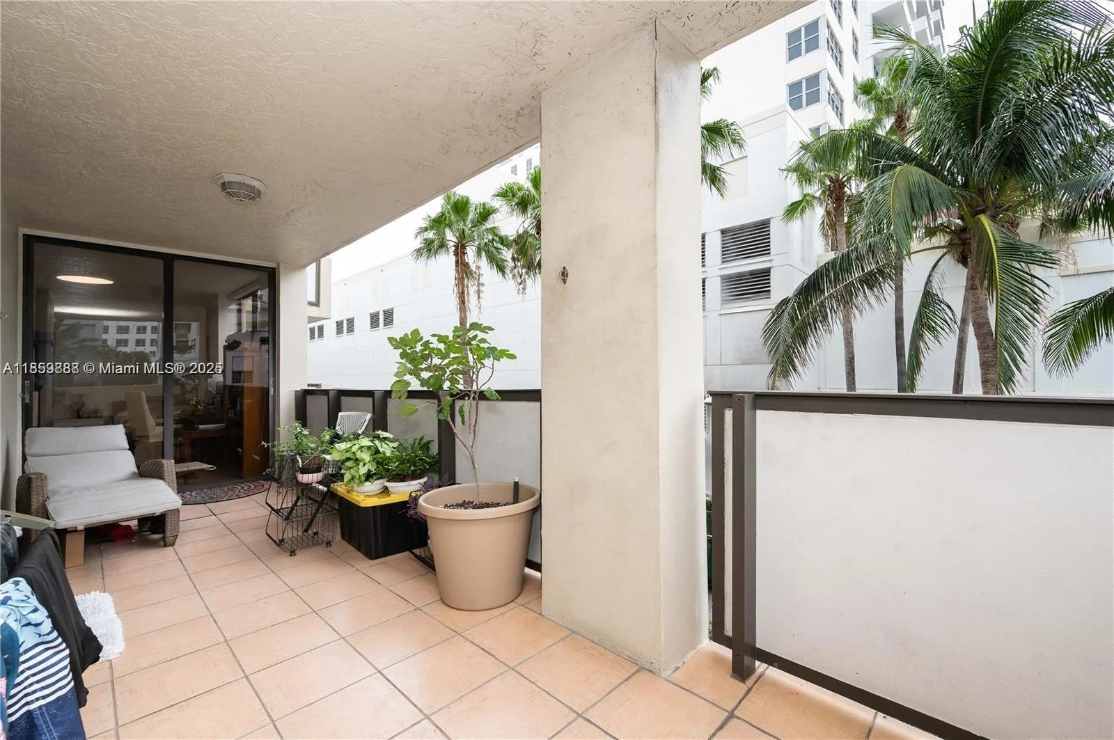 1621 Collins Ave # 302, Miami Beach, FL 33139 photo 11