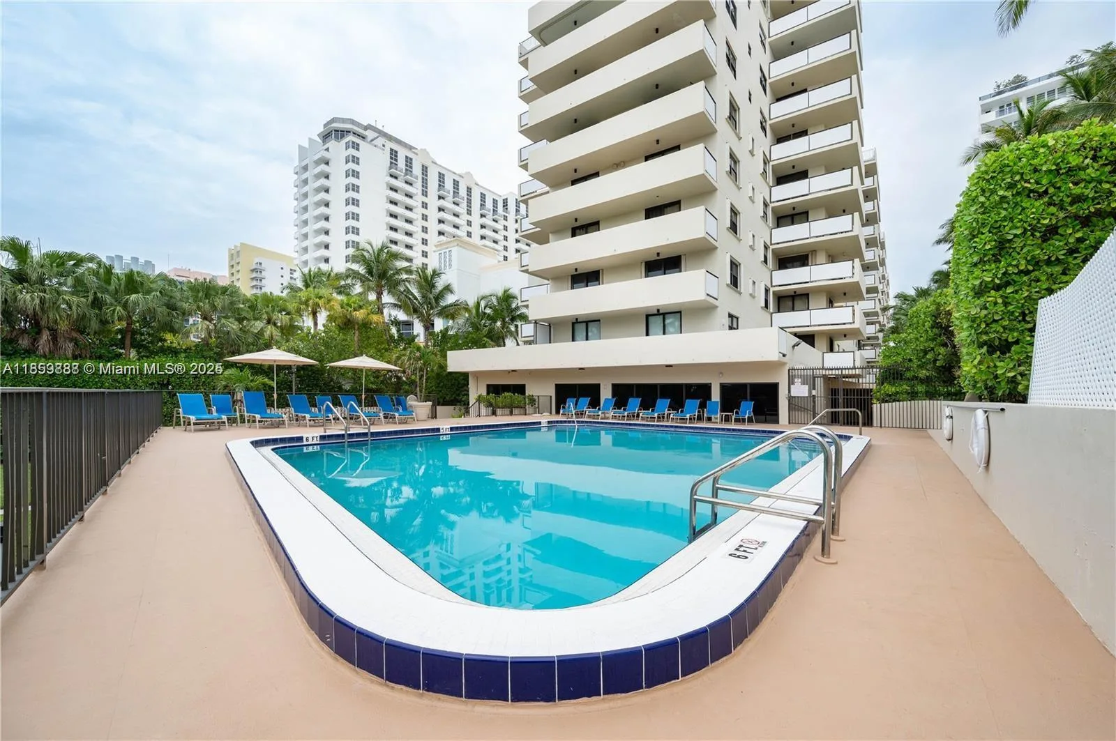 1621 Collins Ave # 302, Miami Beach, FL 33139 photo 3