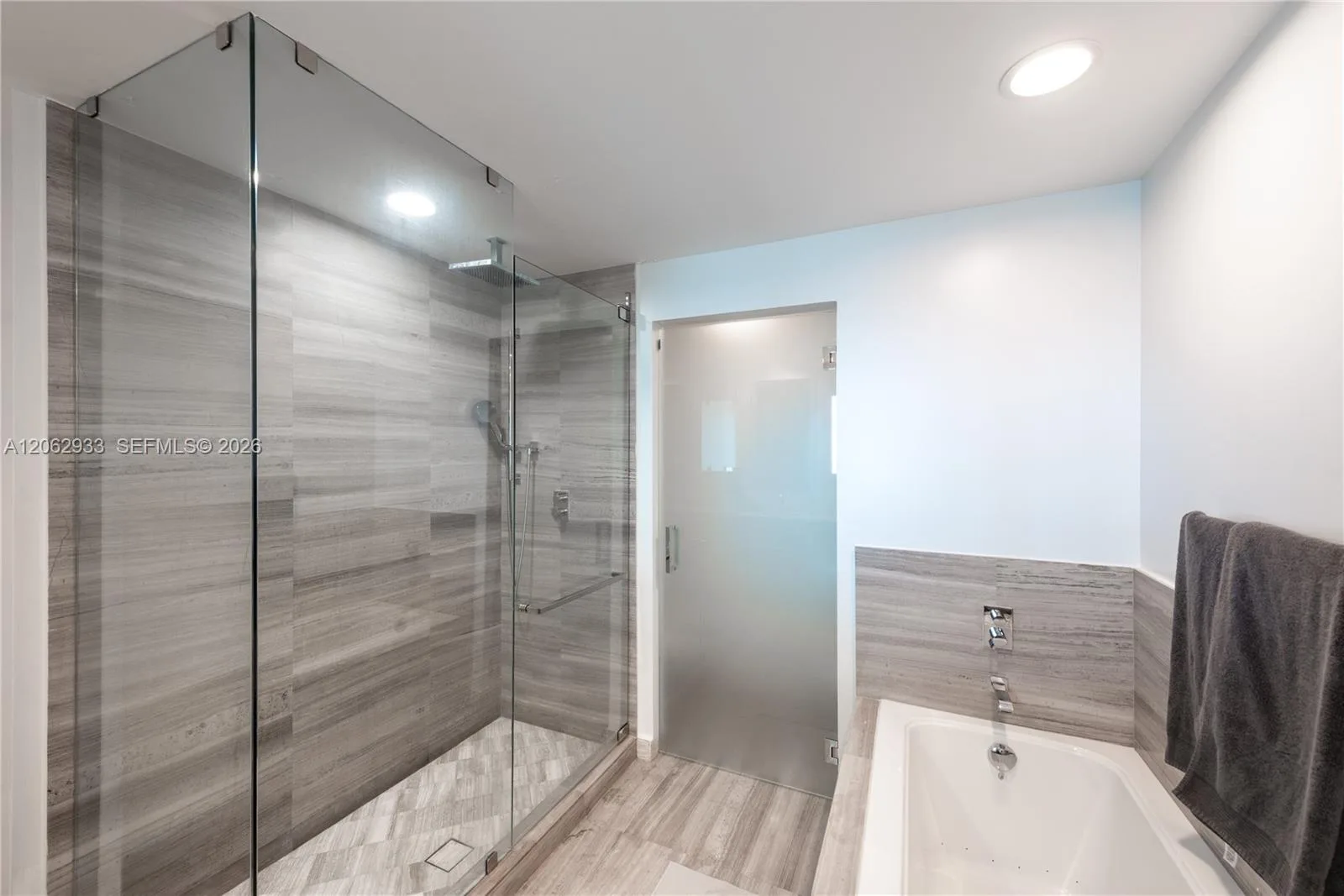360 Ocean Dr # 904S, Key Biscayne, FL 33149 photo 13
