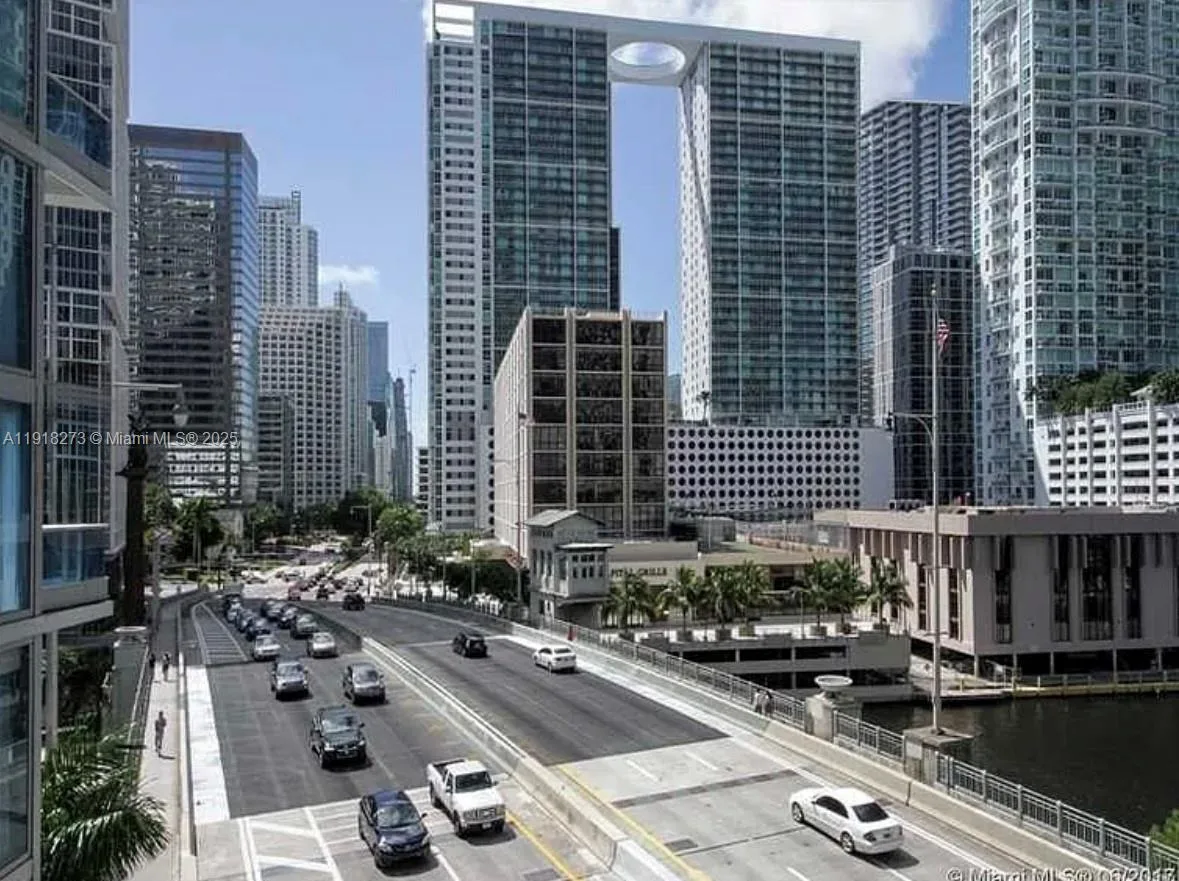 200 Biscayne Boulevard Way # 501, Miami, FL 33131