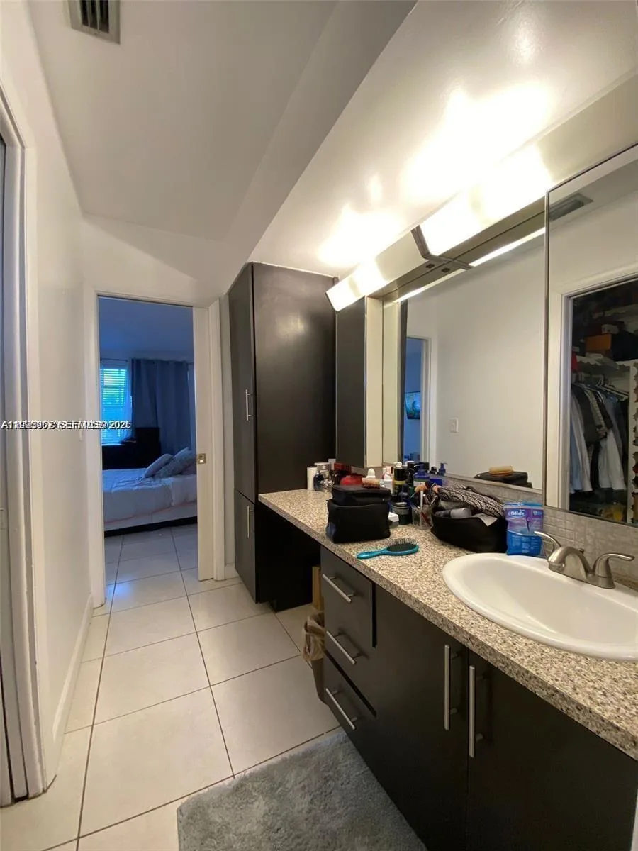 851 NE 14th Ave # 420, Hallandale Beach, FL 33009 photo 12