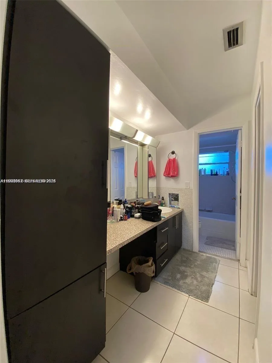 851 NE 14th Ave # 420, Hallandale Beach, FL 33009 photo 13