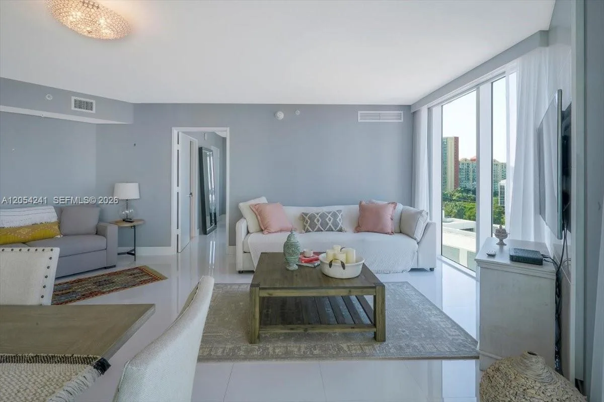 250 Sunny Isles Blvd # 3-902, Sunny Isles Beach, FL 33160