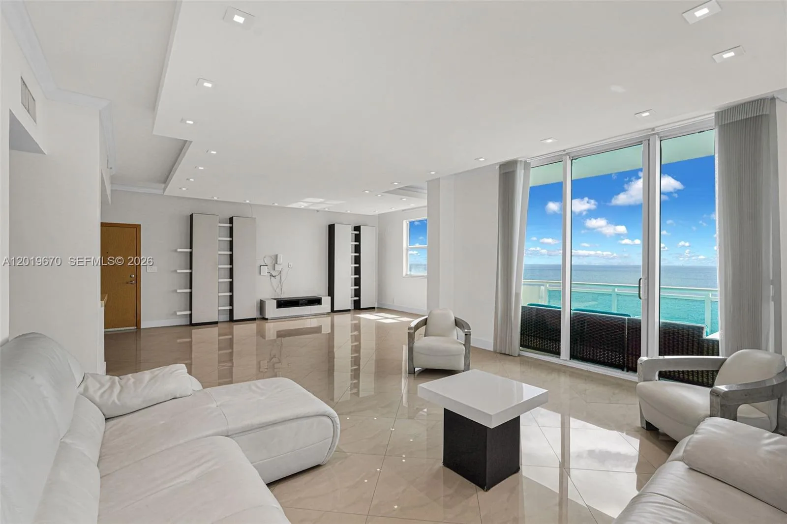 3001 S Ocean Dr # 1611, Hollywood, FL 33019