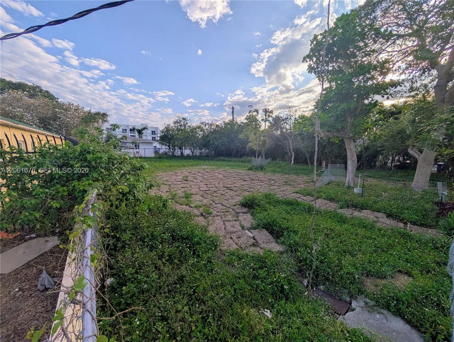 660 NE 86th St, Miami, FL 33138 photo 3