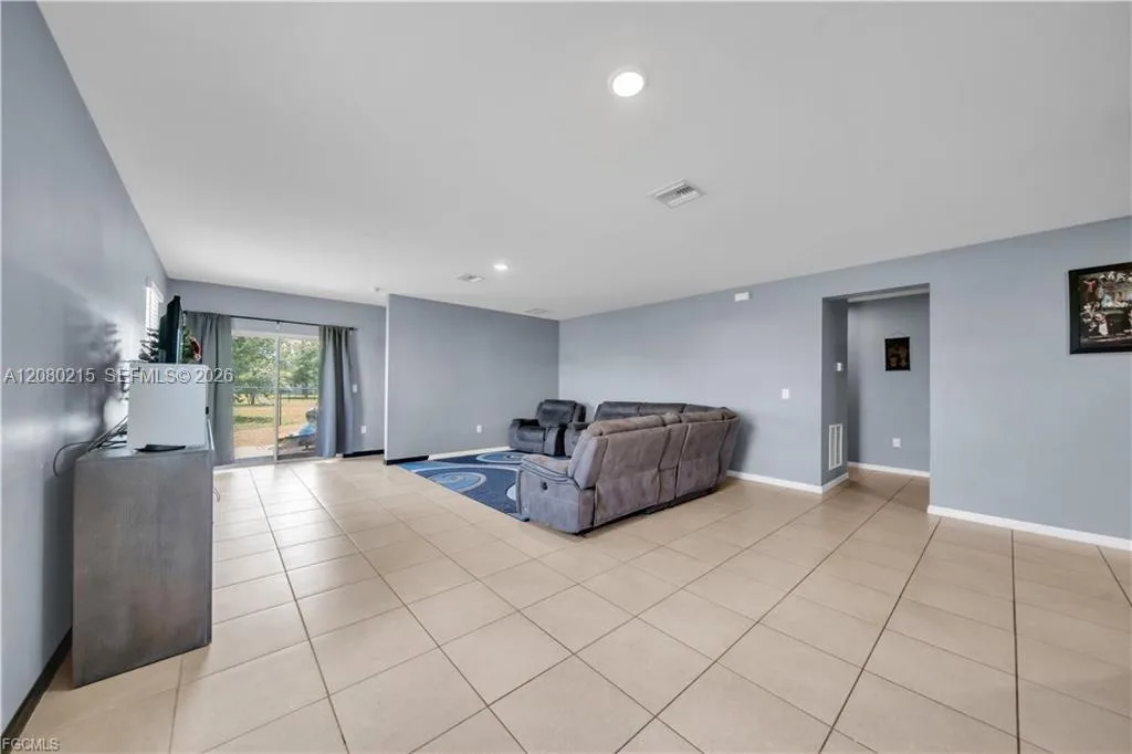 10549 Canal Brook LN, Lehigh Acres, FL 33936 photo 11