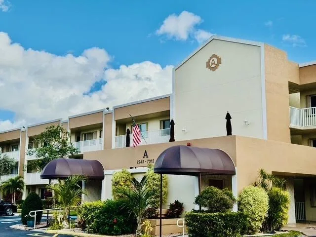 7302 S Devon Drive # 307, Tamarac, FL 33321