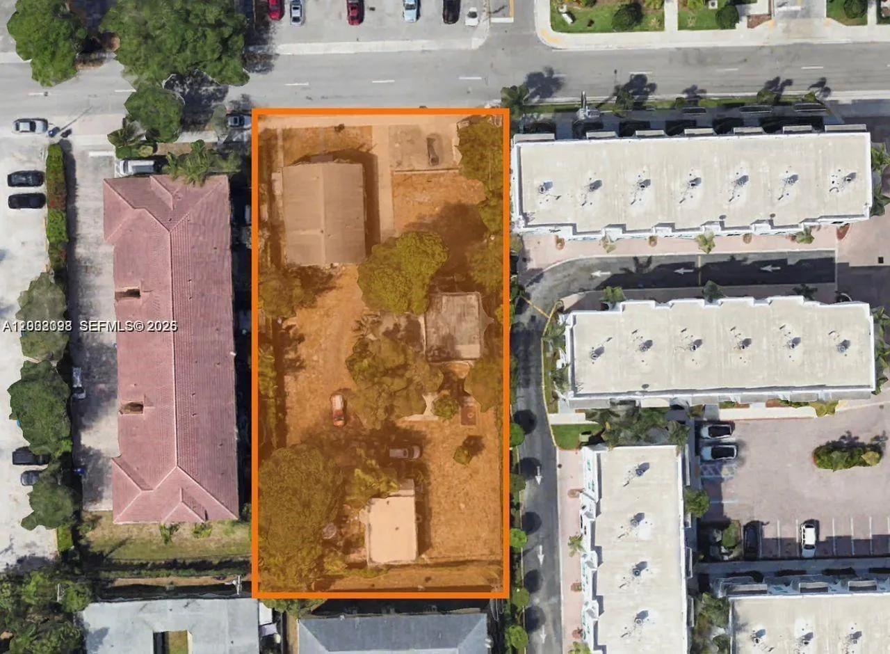 2202 Van Buren St, Hollywood, FL 33020 photo 2
