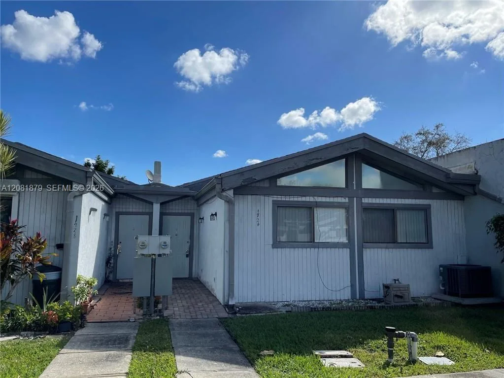 1724 NW 73rd Ave # 57, Plantation, FL 33313