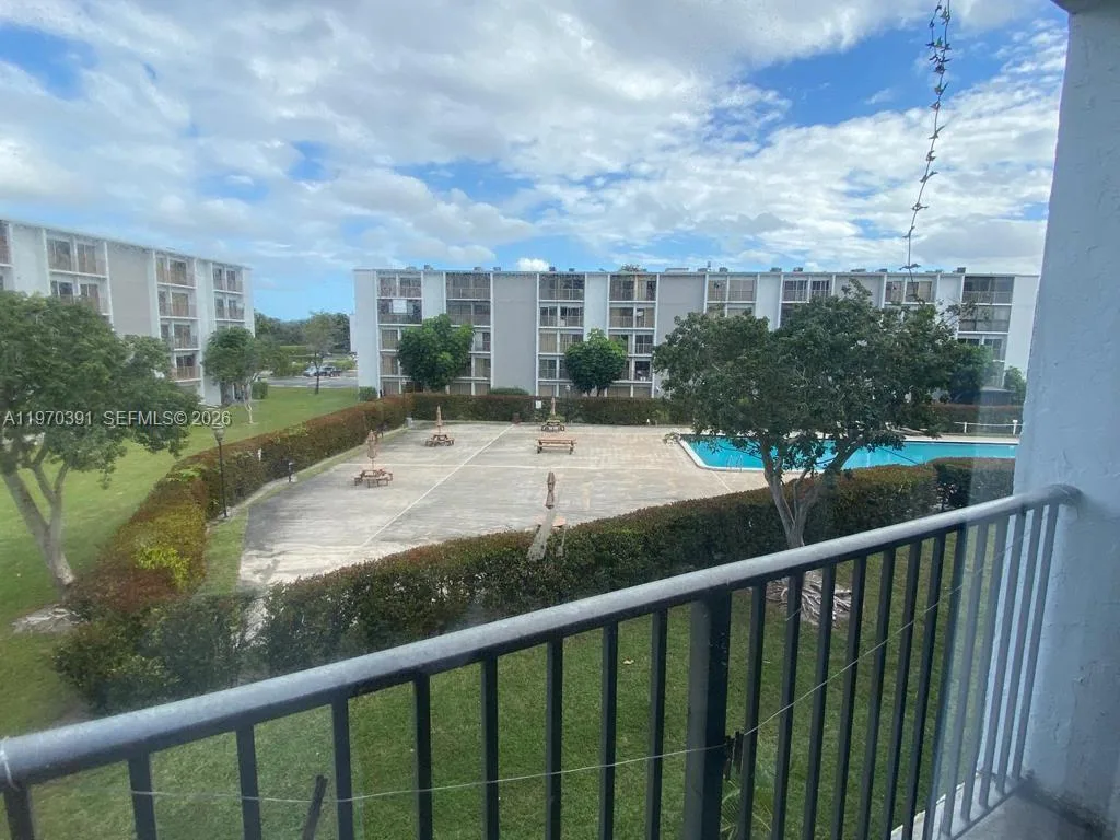 8700 N Sherman Cir # 305, Miramar, FL 33025 photo 11