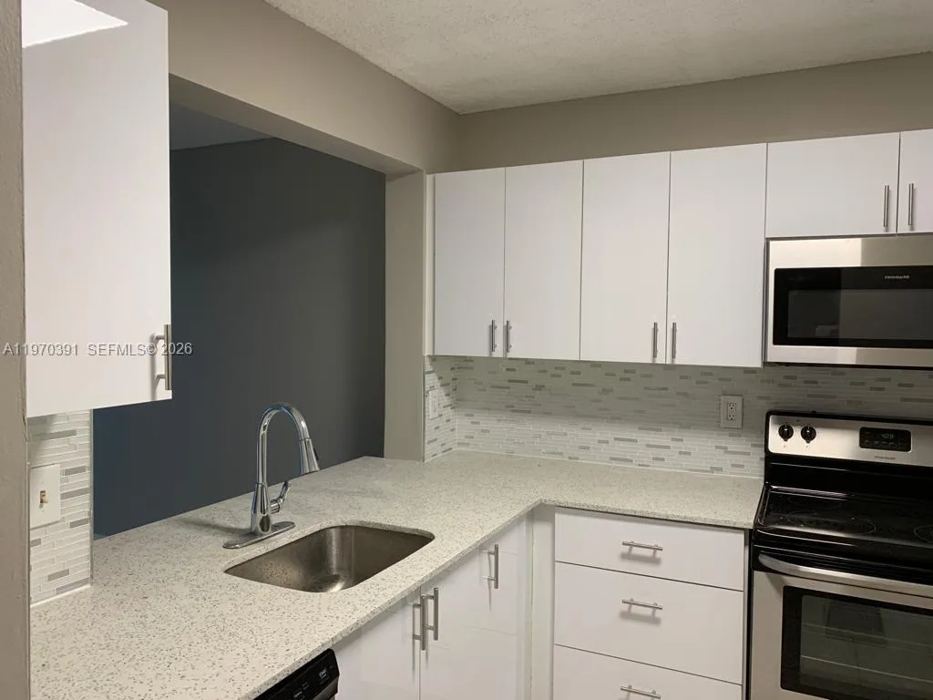 8700 N Sherman Cir # 305, Miramar, FL 33025 photo 3