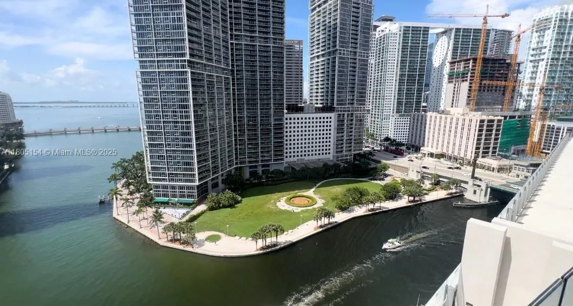 300 Biscayne Blvd Way # 1805, Miami, FL 33131 photo 5