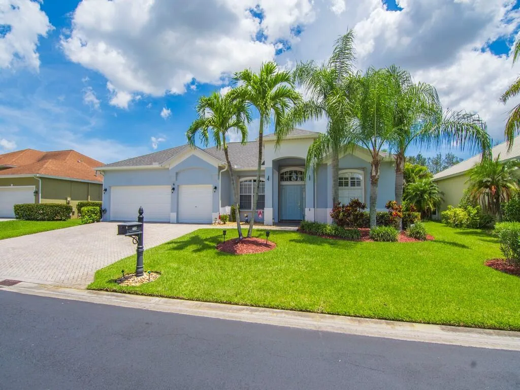 605 Tangelo Circle SW, Vero Beach, FL 32968