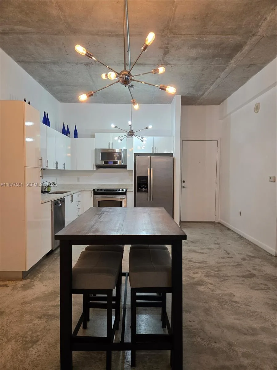 234 NE 3rd St # 1104, Miami, FL 33132