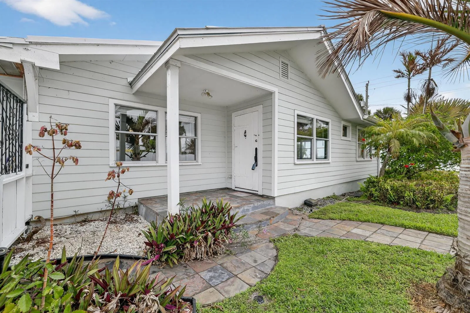 4490 NE Indian River Drive, Jensen Beach, FL 34957 photo 9