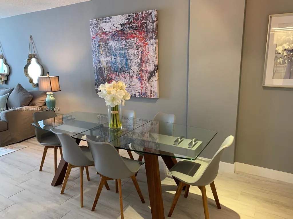 800 West Ave # 520, Miami Beach, FL 33139