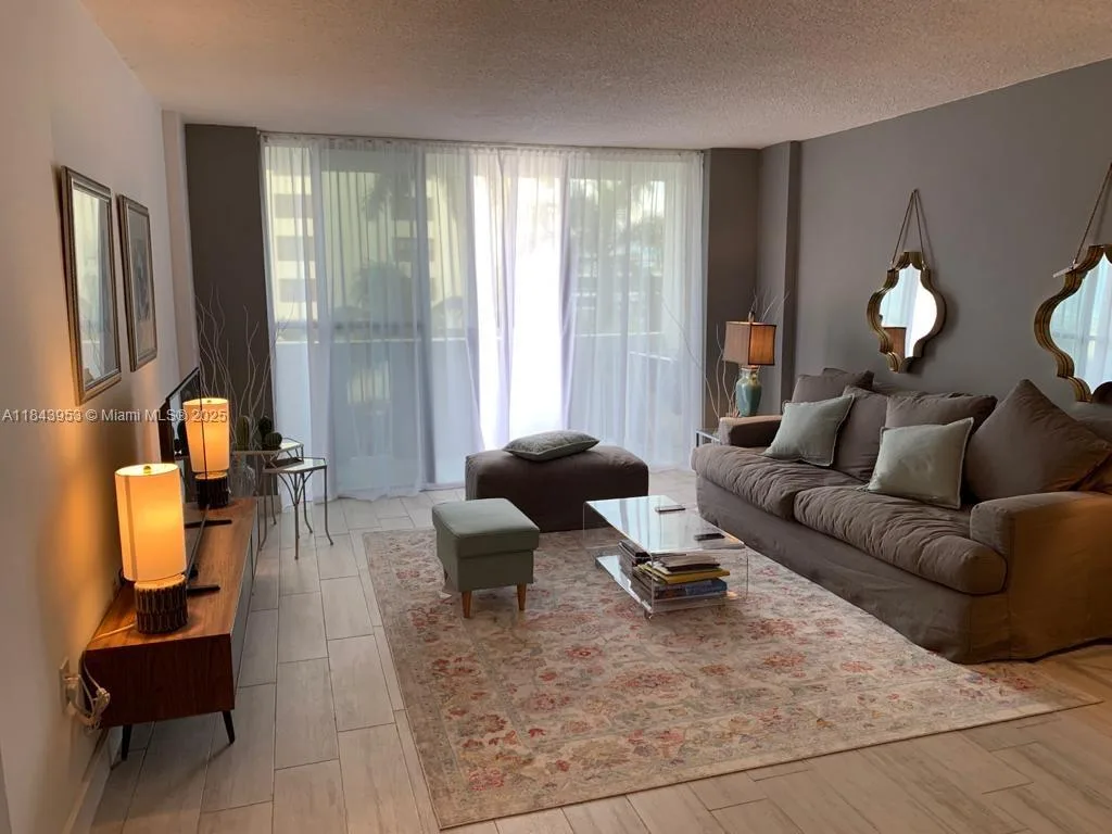 800 West Ave # 520, Miami Beach, FL 33139 photo 3