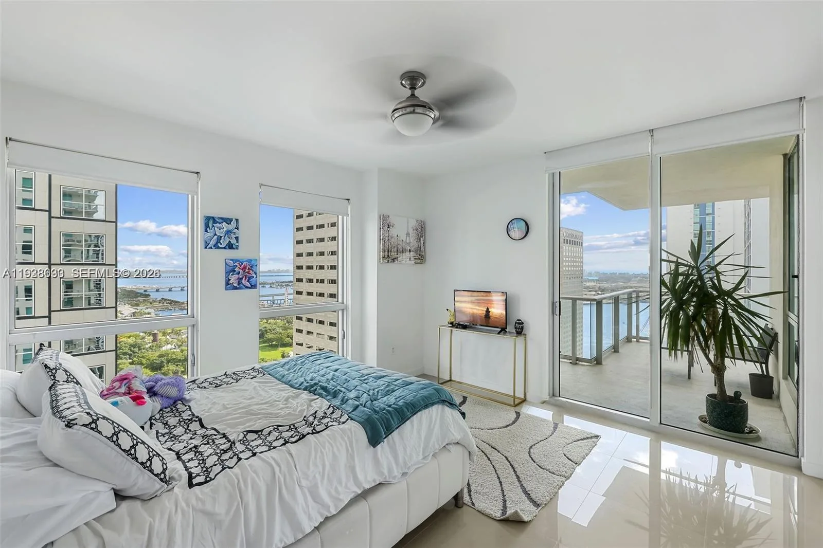 300 S Biscayne Blvd # T-2616, Miami, FL 33131 photo 10