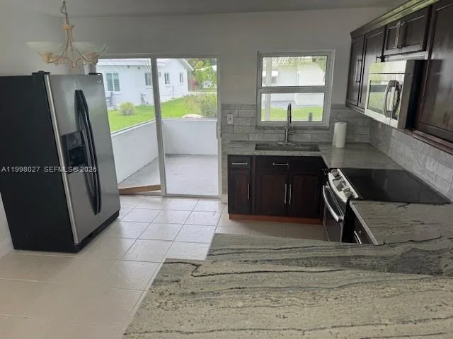 7005 NW 66th Ter, Tamarac, FL 33321 photo 5