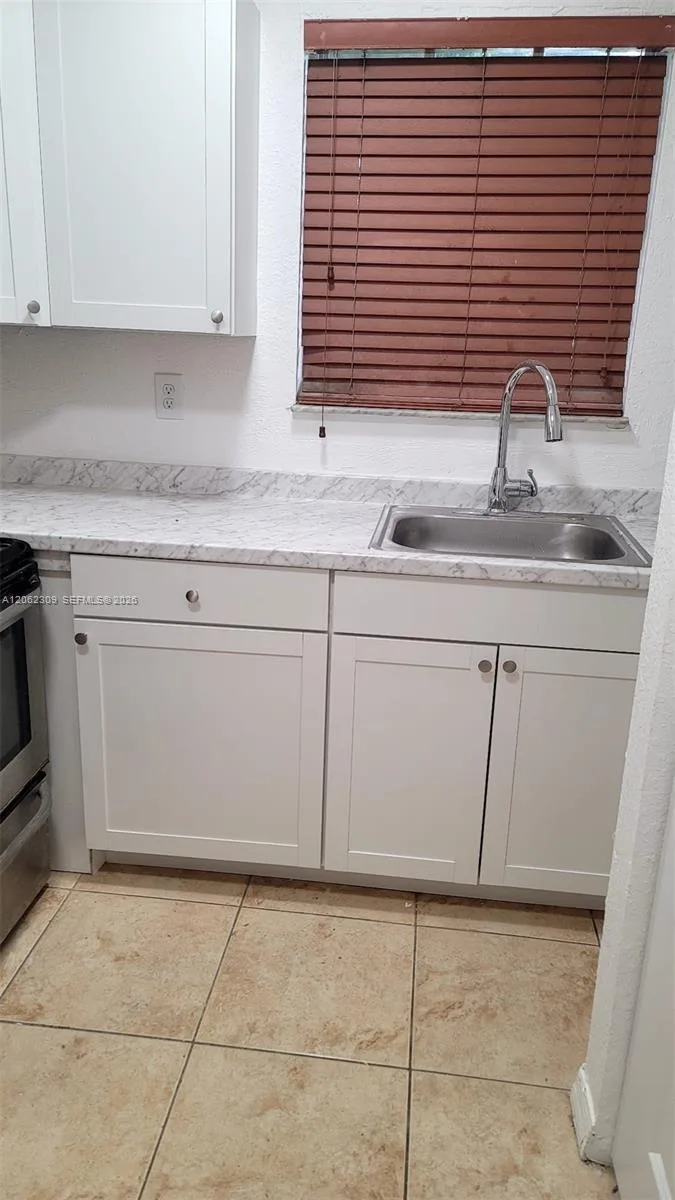 3250 NW 94 ST # 0, Miami, FL 33147 photo 4