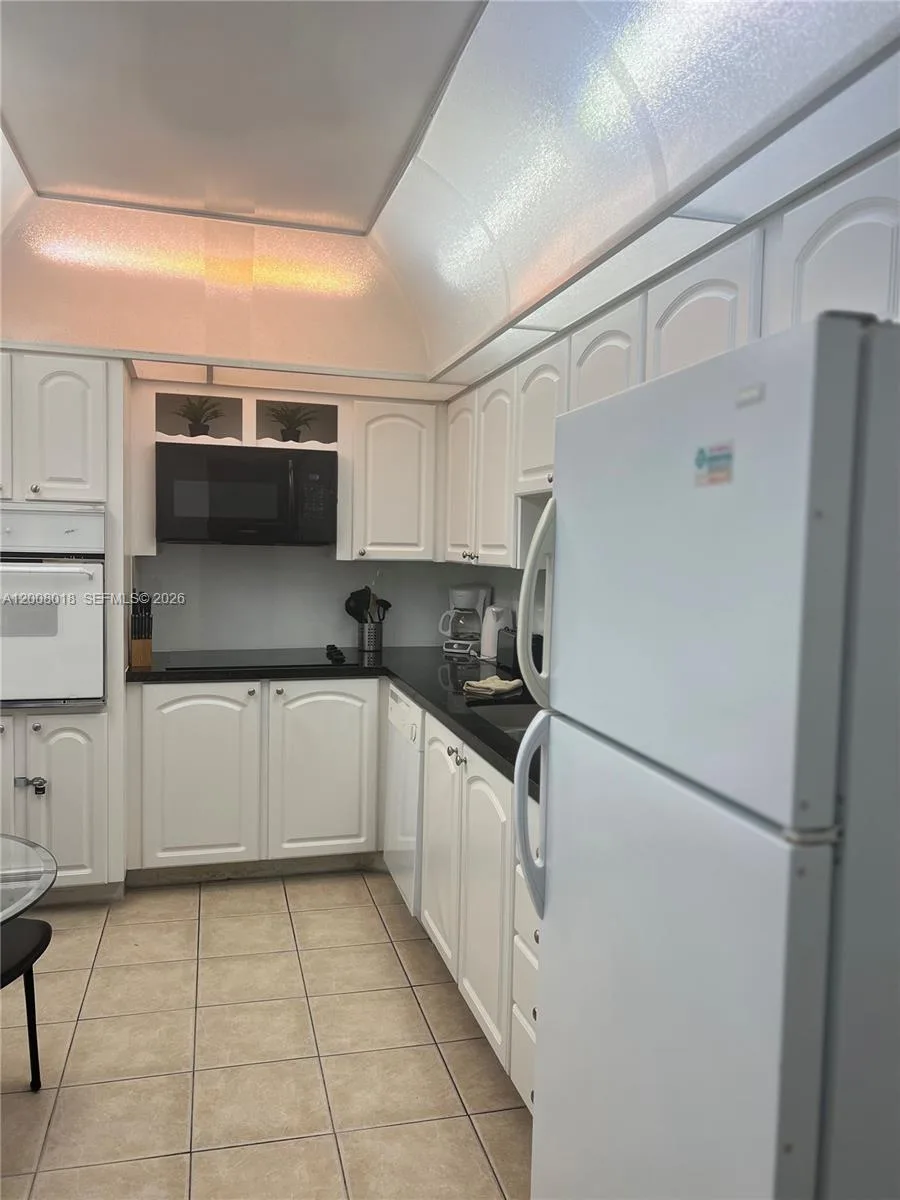 3901 S Ocean Dr # 14T, Hollywood, FL 33019 photo 4