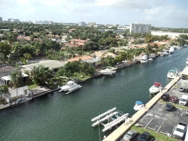 2020 NE 135th St # 904, North Miami, FL 33181 photo 2
