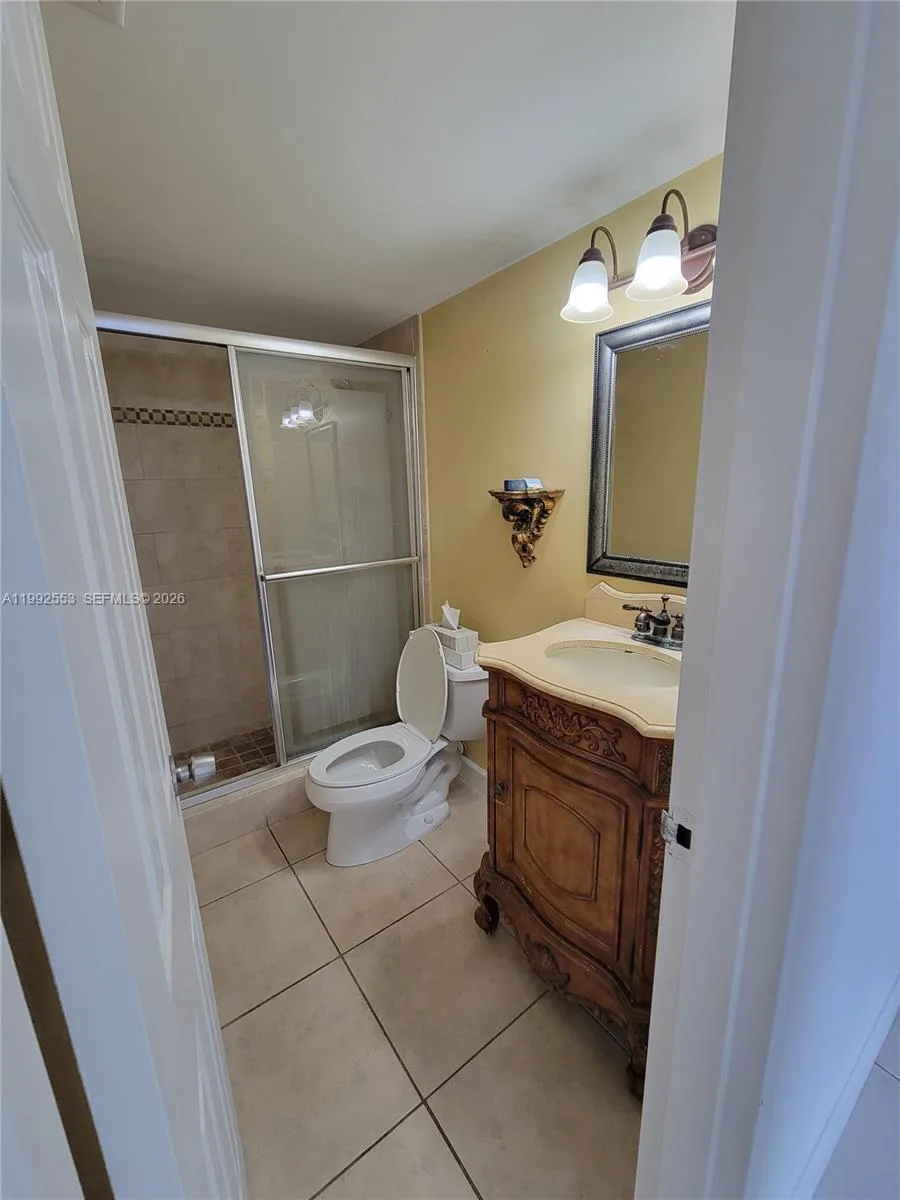 2020 NE 135th St # 904, North Miami, FL 33181 photo 4