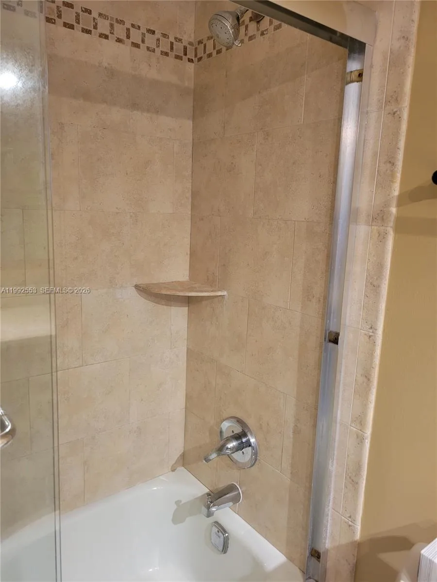 2020 NE 135th St # 904, North Miami, FL 33181 photo 8