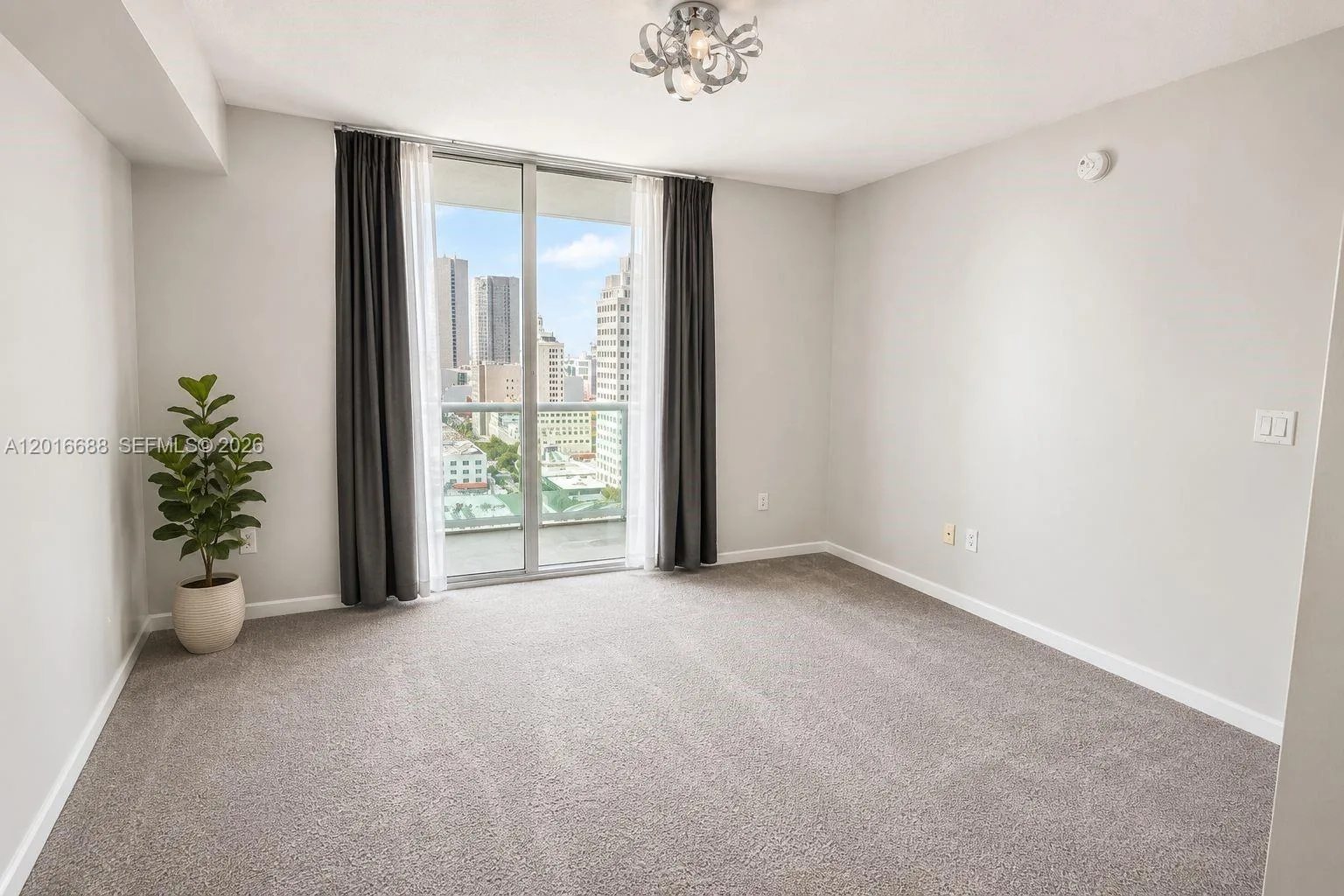 50 Biscayne Blvd # 1605, Miami, FL 33132 photo 2