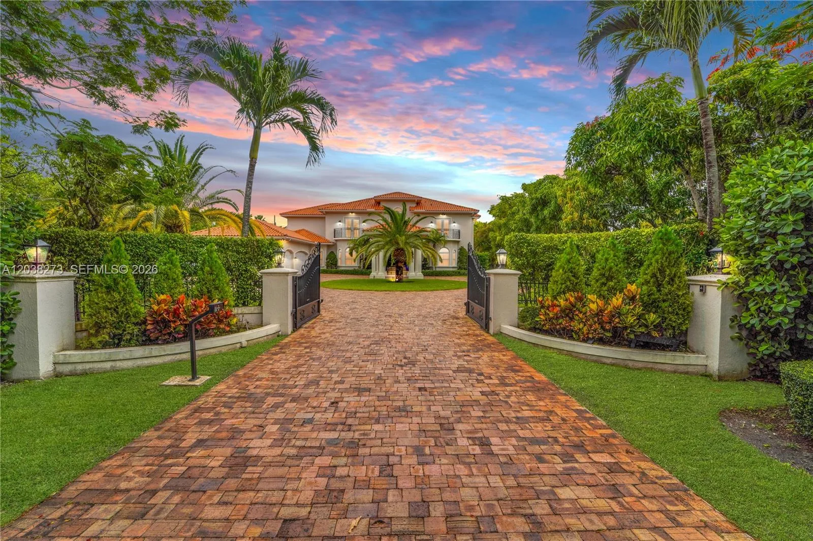 11111 SW 77th Ave, Pinecrest, FL 33156
