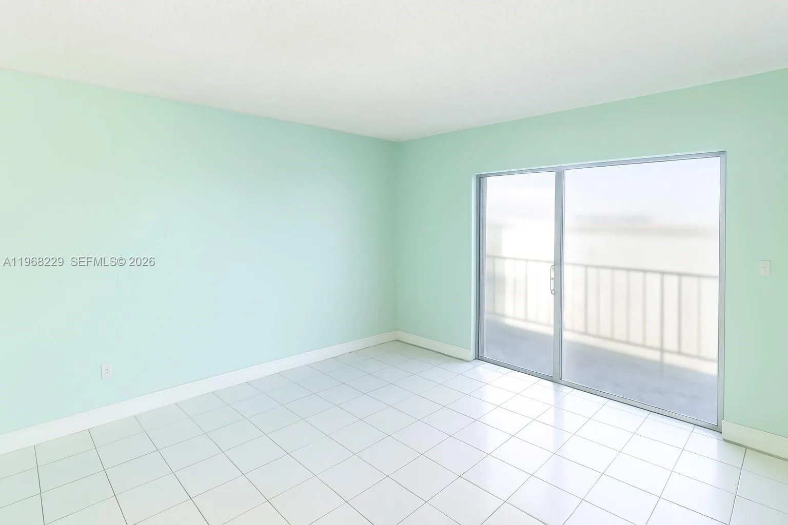 8895 Fontainebleau Blvd # 504, Miami, FL 33172 photo 3