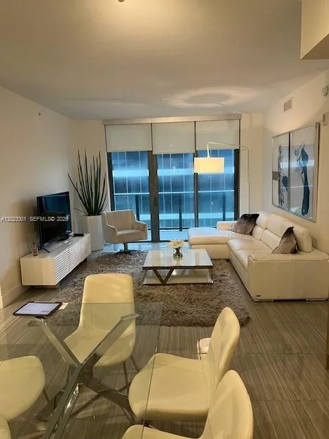 2960 NE 207th St # 709, Aventura, FL 33180 photo 3